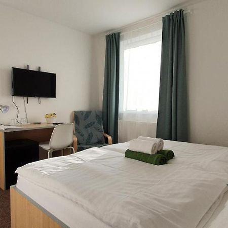 Penzion Amfik Bukovina Popovice  외부 사진