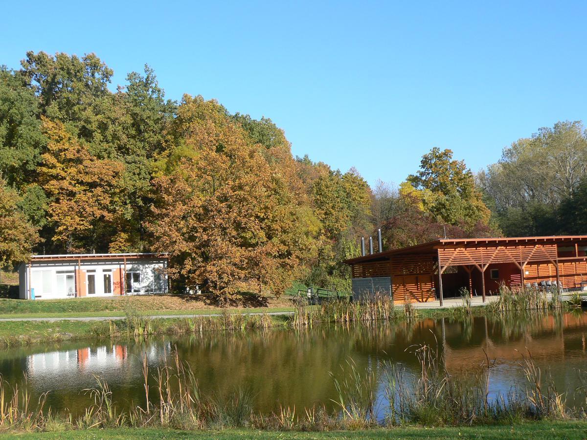 Penzion Amfik Bukovina Popovice  외부 사진